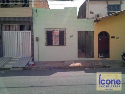 Casa com 2 dormitórios para alugar por R$ 700/mês - Damas - Fortaleza/CE