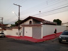 Aluga se casa com 3 quartos( suítes) bairro Japiim - Manaus - AM em frente ao baratão da