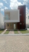 Alugo casa duplex de cond portal do aracagy/ 3 quartos/ 3 banheiros/ 2 vagas/ portaria