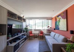 APARTAMENTO no 8º andar mobiliado com 2 dormitórios e 1 garagem