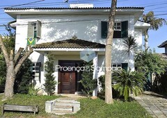 Casa em Condomínio para alugar em Lauro de Freitas,BA Estrada do Coco 4 quartos 170m²