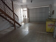 Sobrado para aluguel tem 250 metros quadrados com 4 quartos em Centro - Manaus - AM