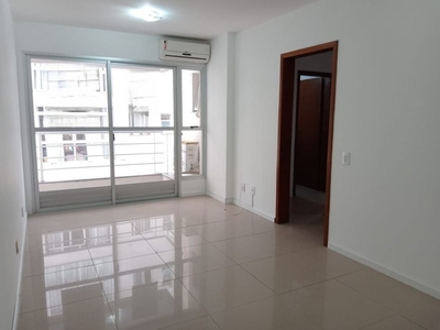 Apartamento em Centro, Florianópolis/SC de 77m² 2 quartos à venda por R$ 549.000,00
