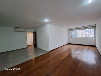 Apartamento em Jardim Europa, São Paulo/SP de 120m² 3 quartos para locação R$ 6.300,00/mes