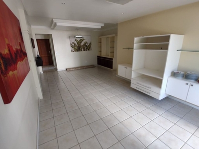 Apartamento em Trindade, Florianópolis/SC de 120m² 4 quartos à venda por R$ 888.000,00 ou para locação R$ 4.400,00/mes