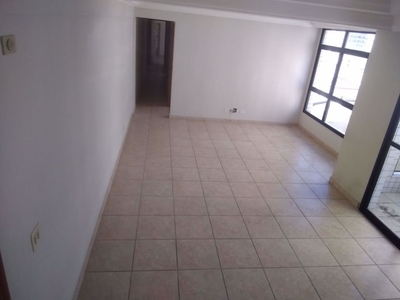 Apartamento em Vila Guilhermina, Praia Grande/SP de 113m² 3 quartos para locação R$ 3.500,00/mes