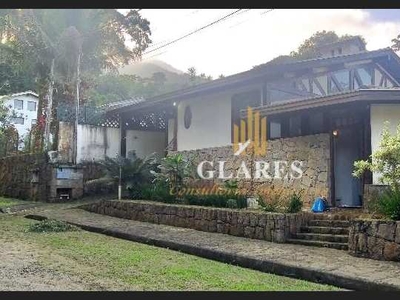 Casa à venda no bairro Massaguaçu - Caraguatatuba/SP