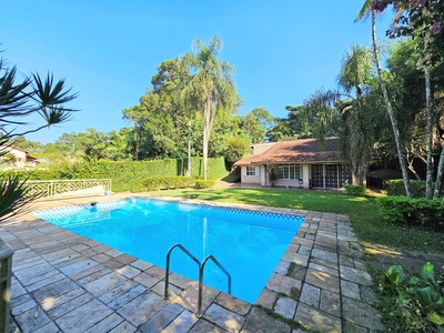 Casa em Algarve, Cotia/SP de 440m² 4 quartos à venda por R$ 1.449.000,00 ou para locação R$ 5.500,00/mes