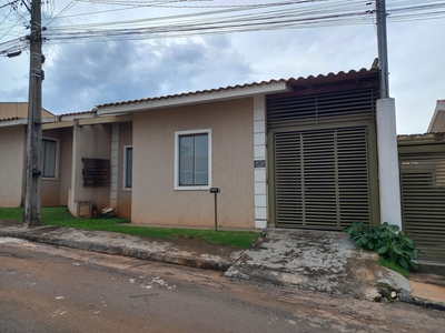 Casa em Capuava, Goiânia/GO de 153m² 3 quartos à venda por R$ 329.000,00