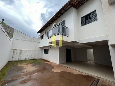 Casa em Carandá Bosque, Campo Grande/MS de 130m² 3 quartos à venda por R$ 479.000,00
