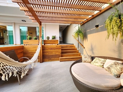 Casa em Condomínio Vale do Arvoredo, Londrina/PR de 260m² 3 quartos à venda por R$ 1.689.000,00