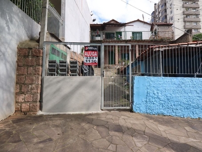 Casa em Cristo Redentor, Porto Alegre/RS de 18m² 1 quartos para locação R$ 450,00/mes