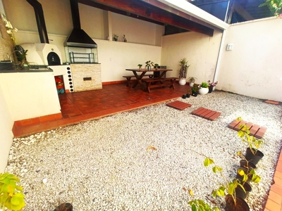 Casa em Granja Viana, Cotia/SP de 125m² 3 quartos à venda por R$ 874.000,00