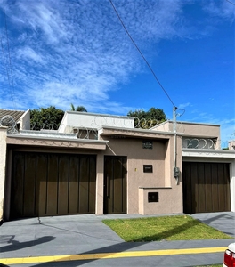 Casa em Independência, Aparecida de Goiânia/GO de 110m² 3 quartos à venda por R$ 299.000,00