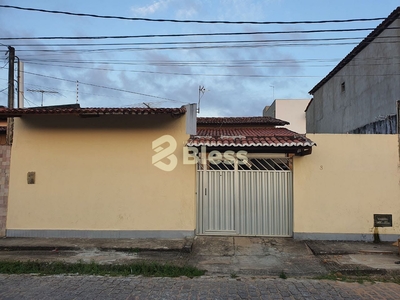 Casa em Nova Parnamirim, Parnamirim/RN de 180m² 4 quartos para locação R$ 1.700,00/mes