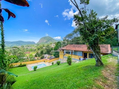 Casa em Parque do Ingá, Teresópolis/RJ de 196m² 3 quartos à venda por R$ 1.199.000,00