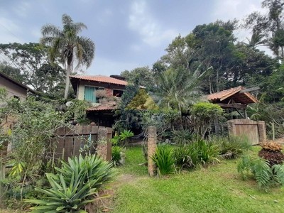 Casa em Praia do Estaleiro, Balneário Camboriú/SC de 329m² 2 quartos à venda por R$ 1.199.000,00
