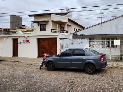 Casa em Recreio, Vitória da Conquista/BA de 120m² 3 quartos à venda por R$ 399.000,00