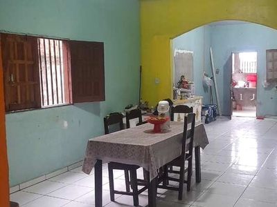 Casa no São José 3 quartos, sendo 2 suítes Banheiro Sala de Estar/jantar Cozinha Área d