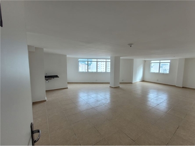 Sala em Passos, Juiz de Fora/MG de 44m² para locação R$ 1.200,00/mes