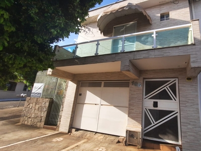 Sobrado em Vila Rezende, Piracicaba/SP de 180m² 2 quartos à venda por R$ 344.000,00