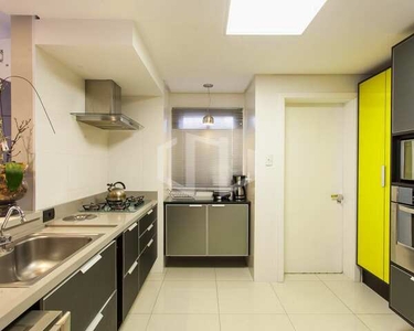 Apartamento com 3 Dormitorio(s) localizado(a) no bairro Centro em Novo Hamburgo / RIO GRA
