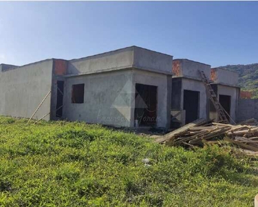 CASA À VENDA COM 3 DORMITÓRIOS, SENDO 1 SUÍTE, 64m², R$250.000,00, BAIRRO PRAIA ALEGRE, P