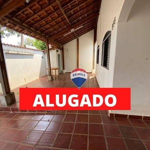 Casa com 3 dormitórios para alugar, 116 m² por R$ 900,00/mês - COHAB - Presidente Prudente