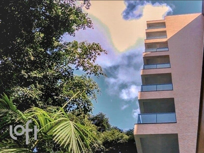 Apartamento à venda em Alto de Pinheiros com 103 m², 3 quartos, 1 suíte, 2 vagas