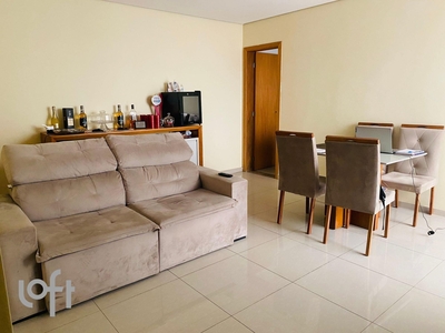 Apartamento à venda em Araguaia com 106 m², 2 quartos, 2 vagas