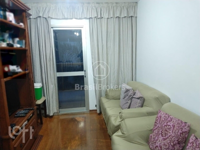 Apartamento à venda em Barra da Tijuca com 72 m², 2 quartos, 1 suíte, 1 vaga