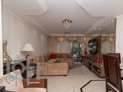 Apartamento à venda em Carrão com 122 m², 3 quartos, 1 suíte, 2 vagas