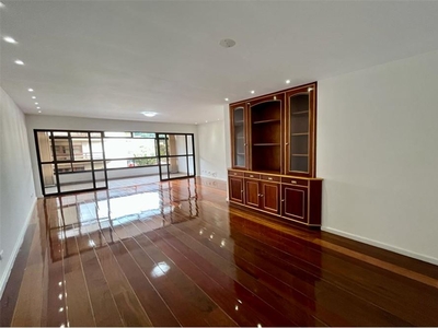 Apartamento em Alto, Teresópolis/RJ de 123m² 2 quartos à venda por R$ 739.000,00