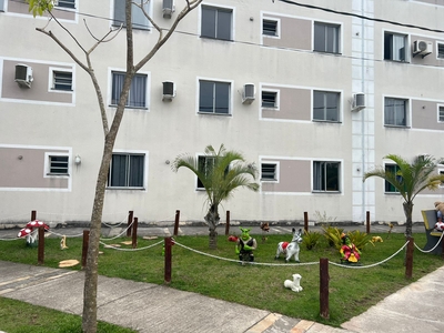 Apartamento em Atlântica, Rio Das Ostras/RJ de 45m² 2 quartos à venda por R$ 169.000,00