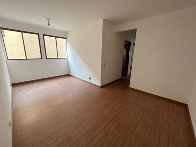 Apartamento em Centro, Londrina/PR de 74m² 3 quartos para locação R$ 1.300,00/mes