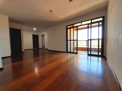 Apartamento em Centro, Taubaté/SP de 150m² 3 quartos à venda por R$ 479.000,00 ou para locação R$ 1.300,00/mes