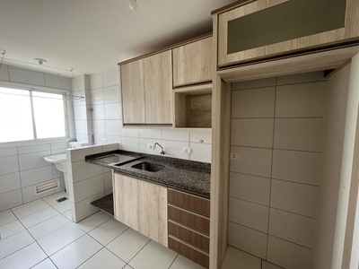 Apartamento em Champagnat, Londrina/PR de 58m² 3 quartos para locação R$ 1.299,00/mes