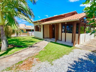 Casa em Ambrosio, Garopaba/SC de 74m² 2 quartos à venda por R$ 639.000,00