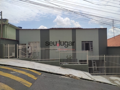 Casa em Centro, Lavras/MG de 150m² 4 quartos para locação R$ 1.800,00/mes