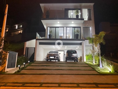 Casa em Centro, Mogi das Cruzes/SP de 250m² 3 quartos à venda por R$ 1.798.000,00