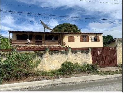 Casa em Coqueiral, Araruama/RJ de 310m² 5 quartos à venda por R$ 261.276,00