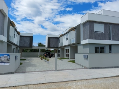 Casa em Costeira do Pirajubaé, Florianópolis/SC de 132m² 3 quartos à venda por R$ 824.000,00