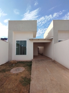 Casa em Expansul, Aparecida de Goiânia/GO de 112m² 3 quartos à venda por R$ 329.000,00