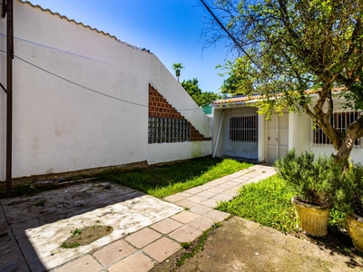 Casa em Jardim Botânico, Porto Alegre/RS de 180m² 1 quartos para locação R$ 3.800,00/mes