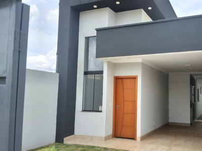 Casa em Jardim das Hortênsias, Goiânia/GO de 110m² 3 quartos à venda por R$ 329.000,00