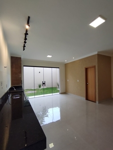 Casa em Jardim Esmeraldas, Aparecida de Goiânia/GO de 116m² 3 quartos à venda por R$ 369.000,00