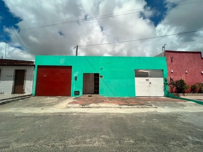 Casa em Lagoa Azul, Natal/RN de 134m² 2 quartos à venda por R$ 149.000,00