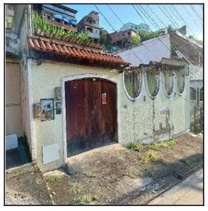 Casa em Lindo Parque, São Gonçalo/RJ de 360m² 4 quartos à venda por R$ 133.962,00