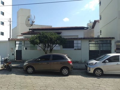 Casa em Muquiçaba, Guarapari/ES de 384m² 3 quartos à venda por R$ 949.000,00