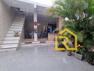 Casa em Ouro Verde, Rio Das Ostras/RJ de 120m² 3 quartos à venda por R$ 799.000,00
